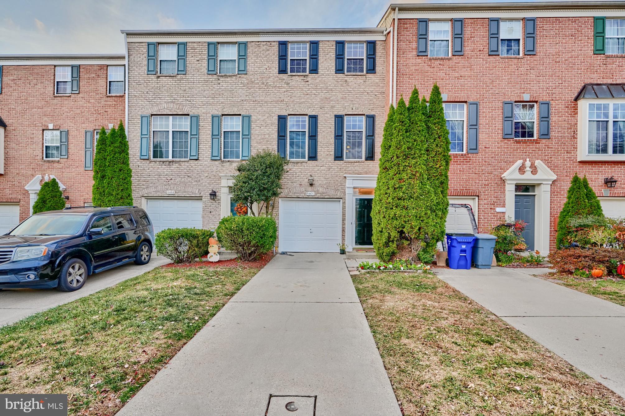 8407 Gold Sunset Way
