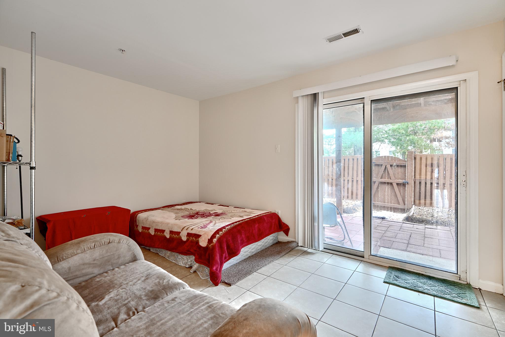 8407 Gold Sunset Way