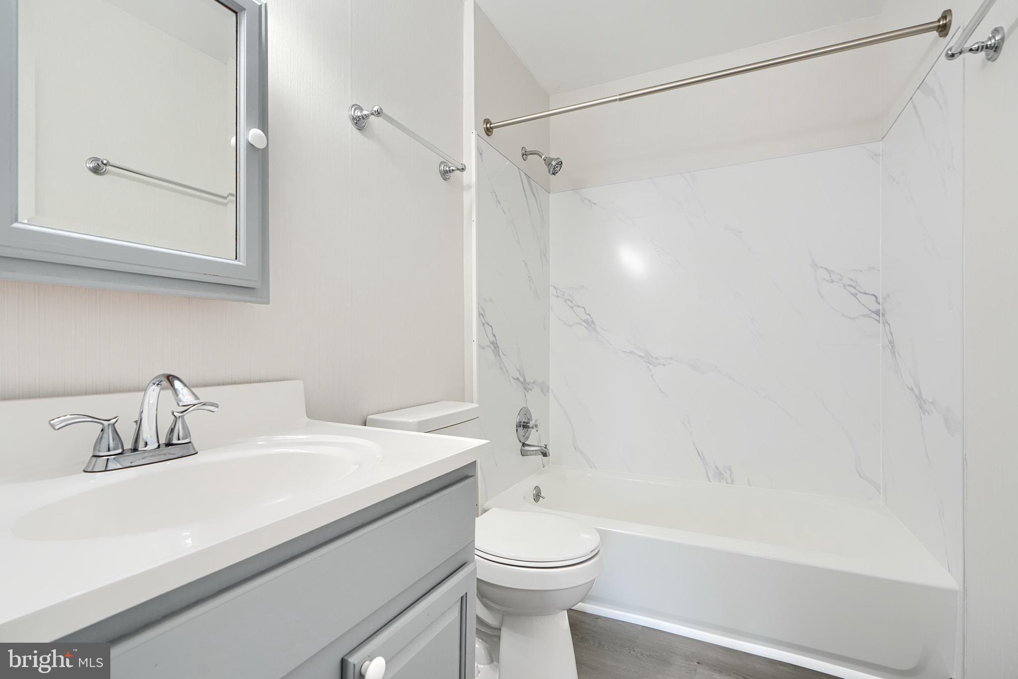 9215 Bridle Path Ln #M