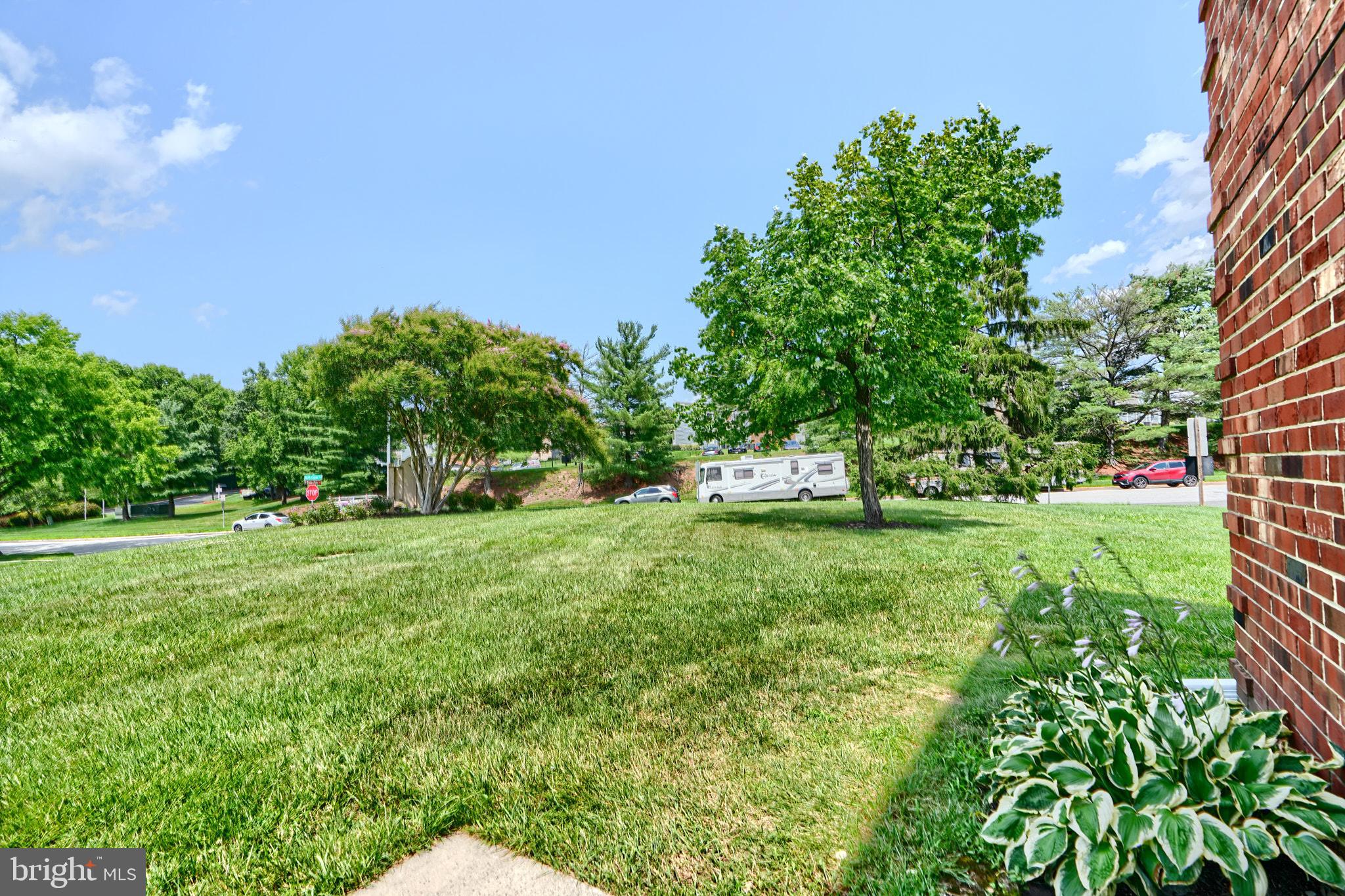 9215 Bridle Path Ln #M