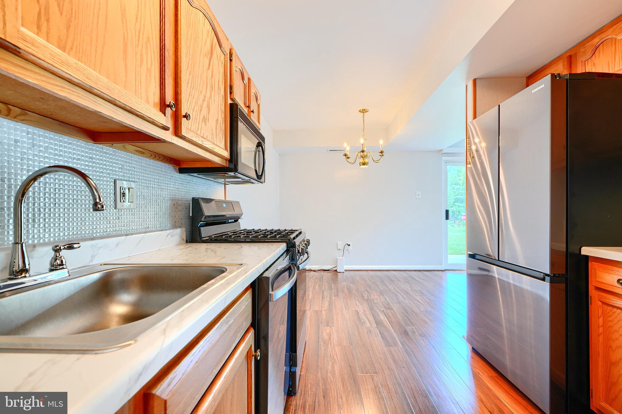 9215 Bridle Path Ln #M