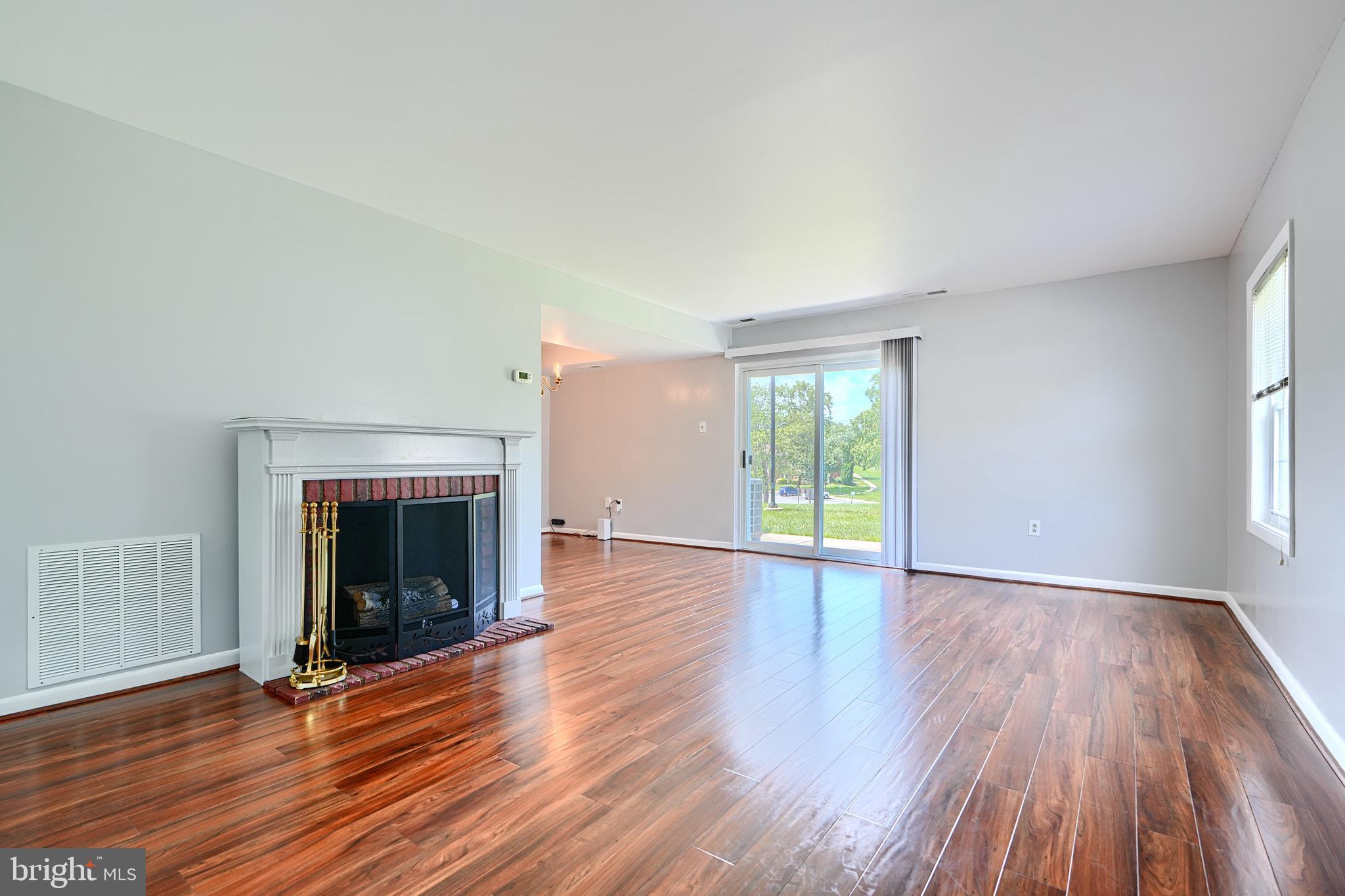 9215 Bridle Path Ln #M