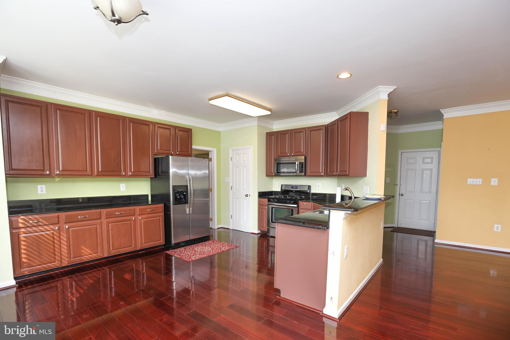 104 Cherrywood Ter