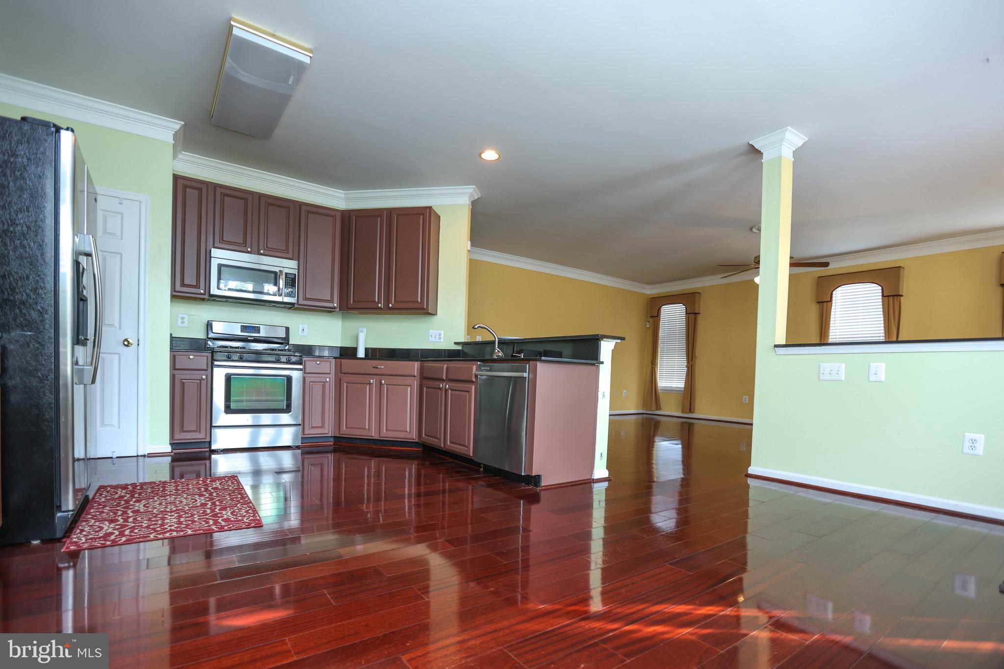 104 Cherrywood Ter
