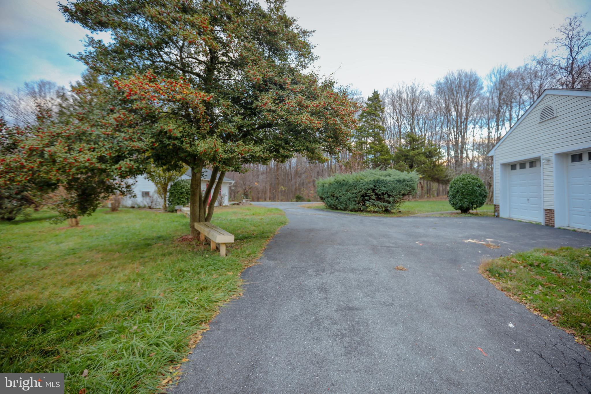 20520 Beallsville Rd