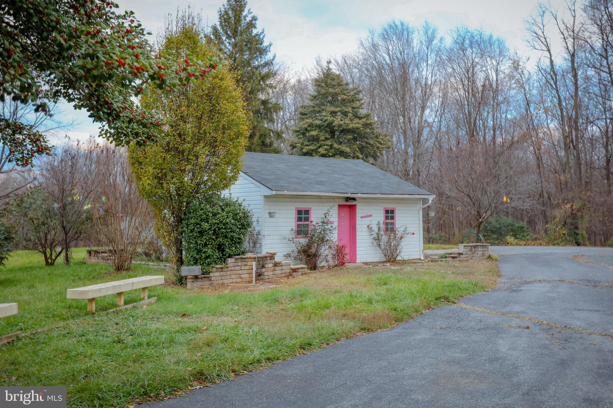 20520 Beallsville Rd