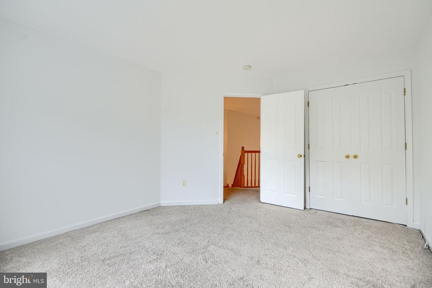 18405 Crownsgate Cir