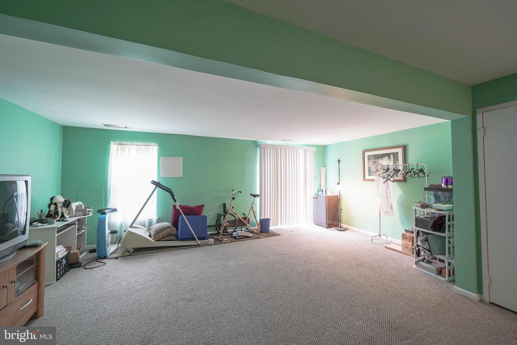 12849 CLIMBING IVY DRIVE