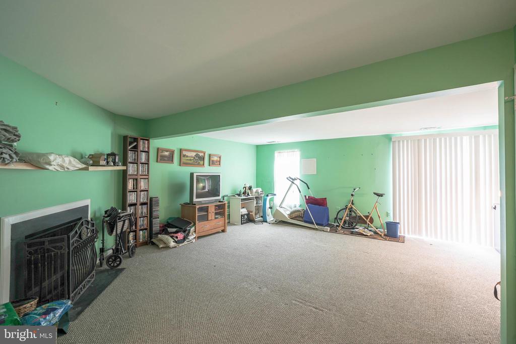 12849 CLIMBING IVY DRIVE