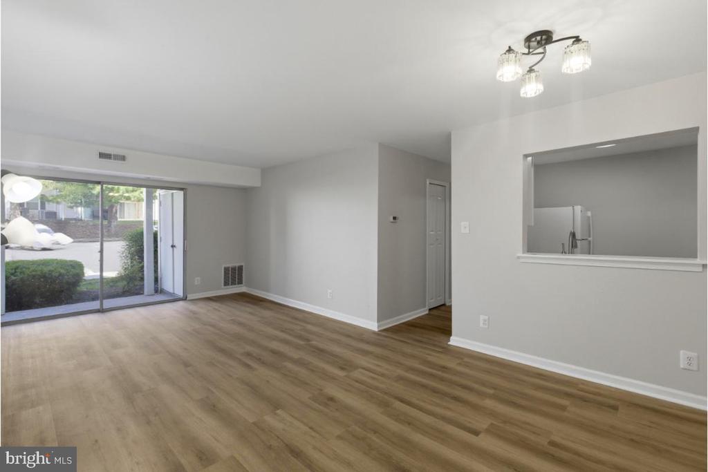 20332 BEACONFIELD TERRACE 101