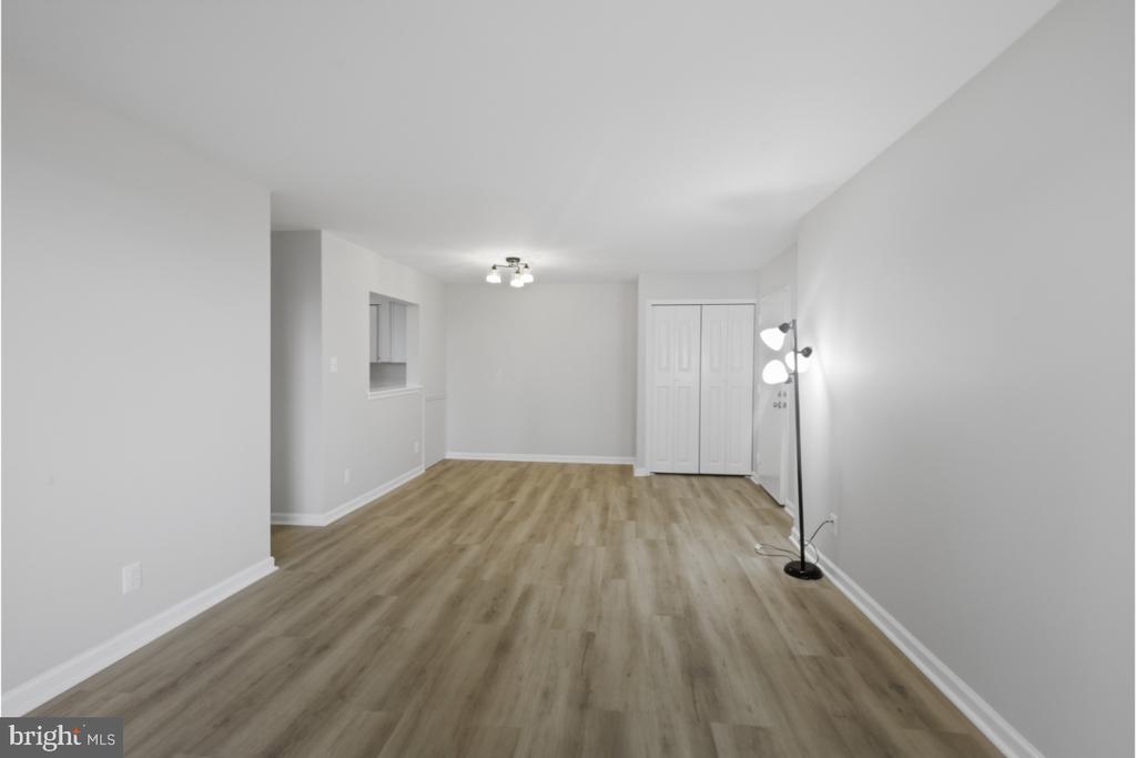 20332 BEACONFIELD TERRACE 101