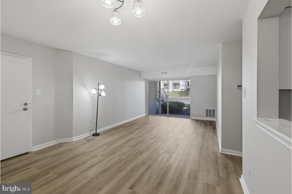 20332 BEACONFIELD TERRACE 101