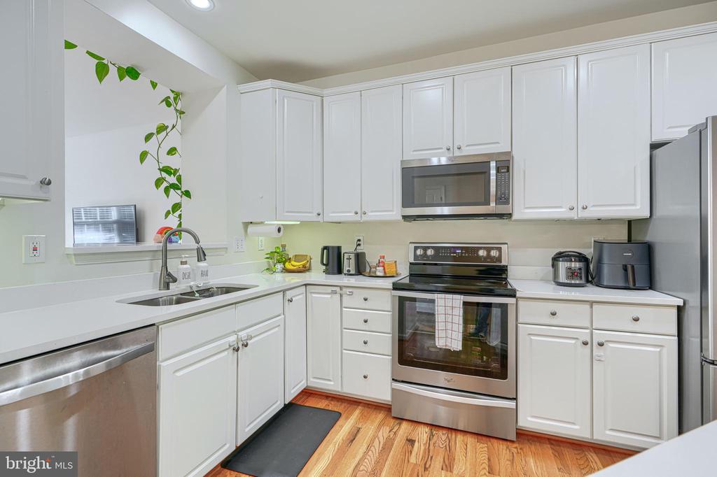 11111 LITTLE FOX LANE