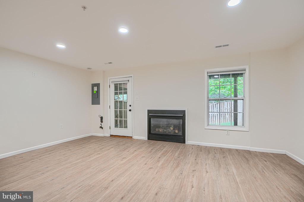 11111 LITTLE FOX LANE