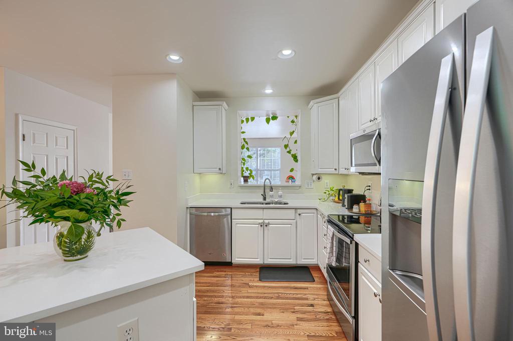 11111 LITTLE FOX LANE