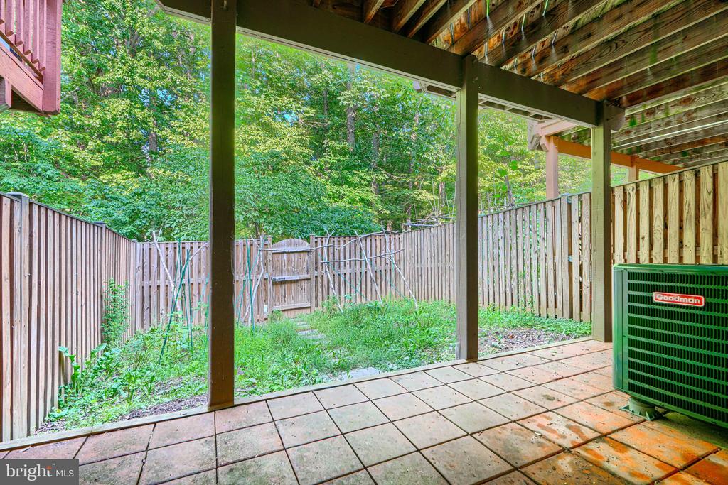 11111 LITTLE FOX LANE