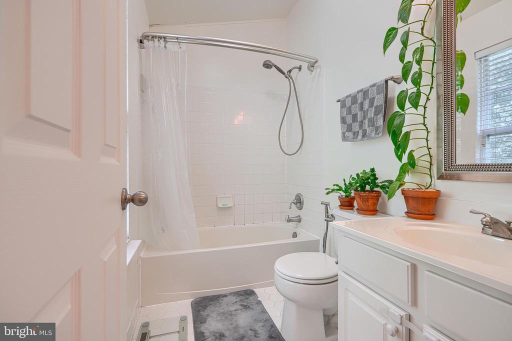 11111 LITTLE FOX LANE