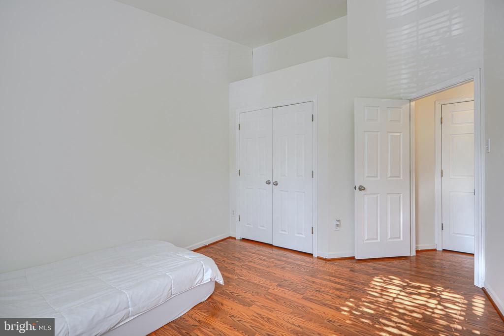 11111 LITTLE FOX LANE