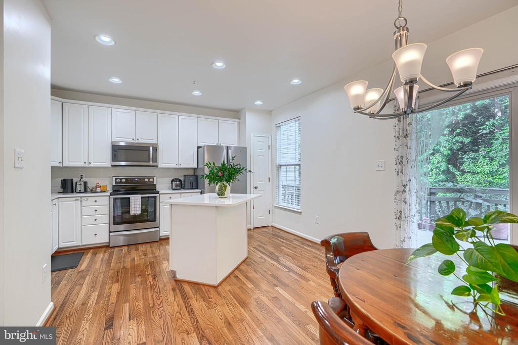 11111 LITTLE FOX LANE