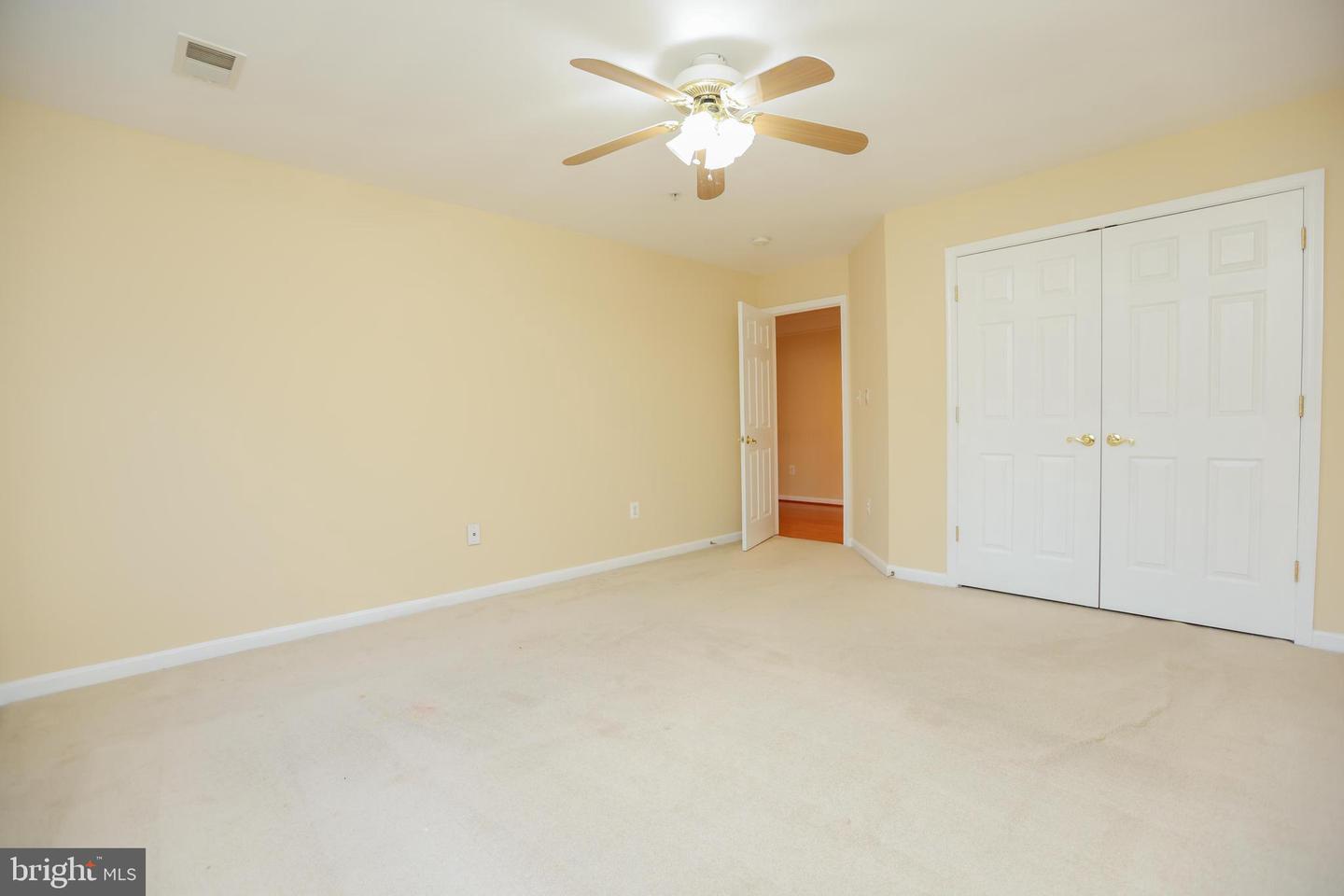 9906 FARM POND RD