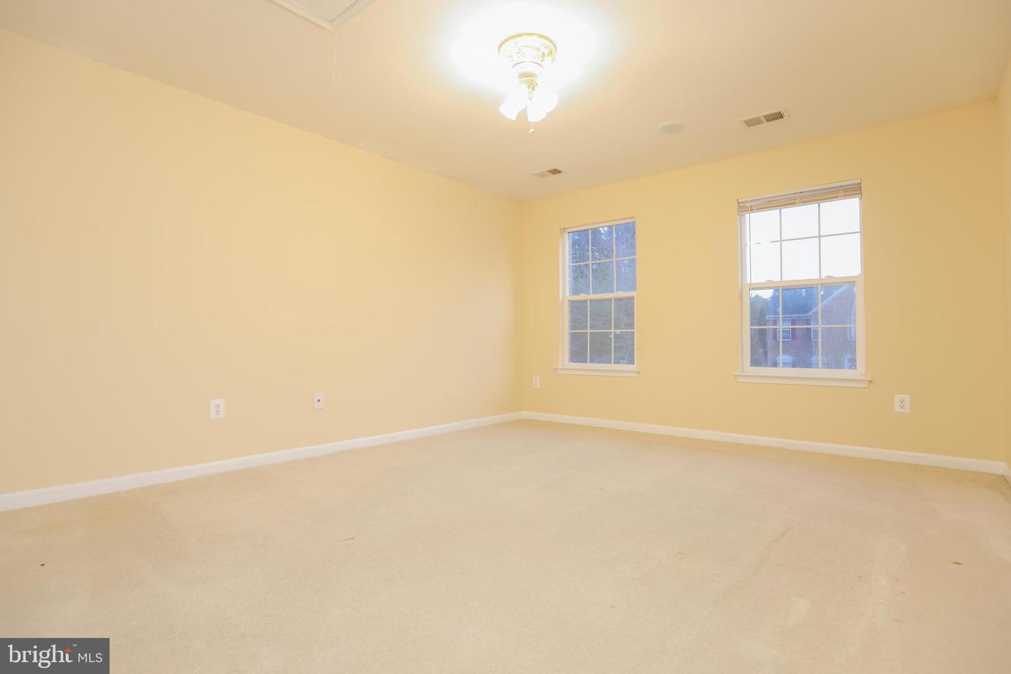 9906 FARM POND RD