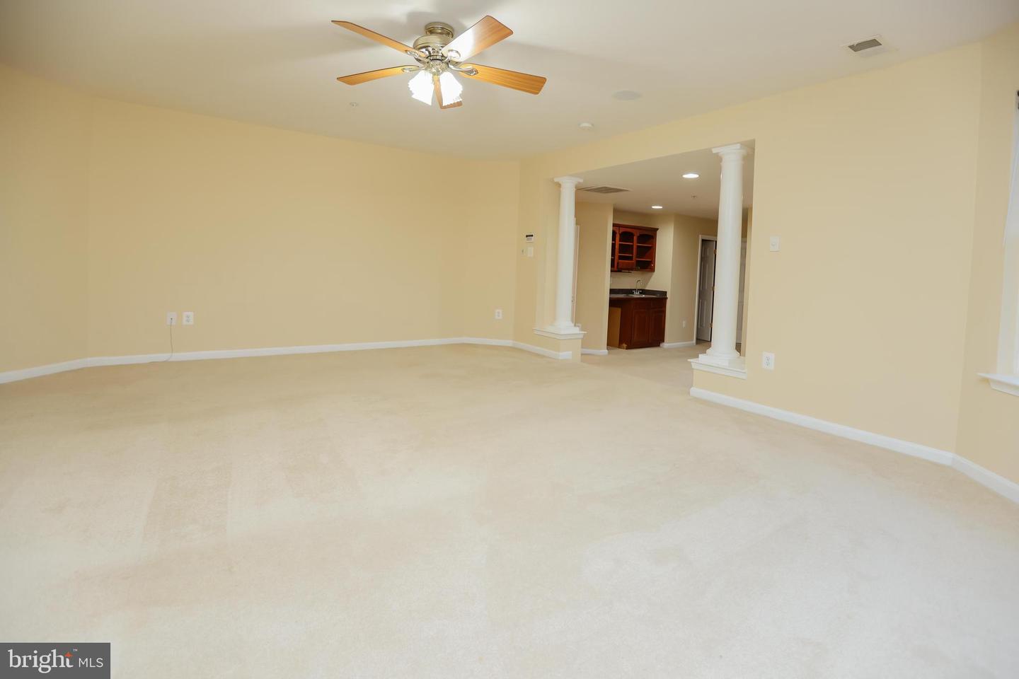 9906 FARM POND RD