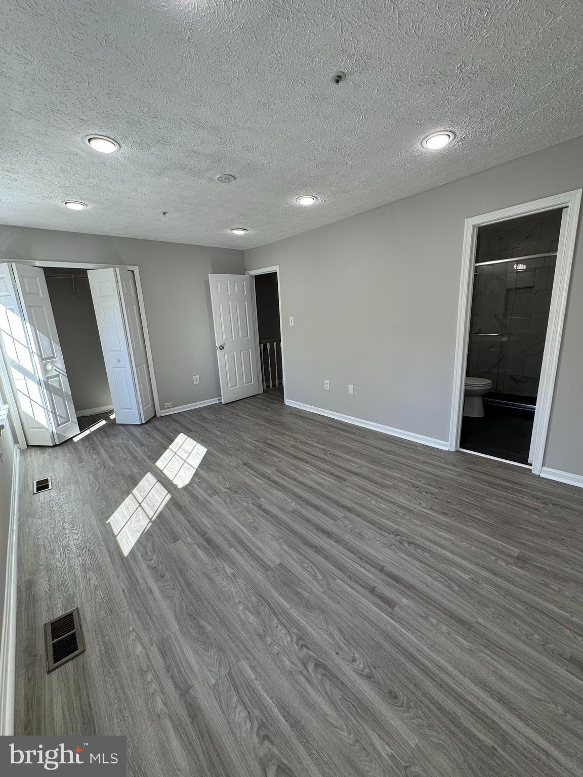 4132 SILVER PARK TERRACE