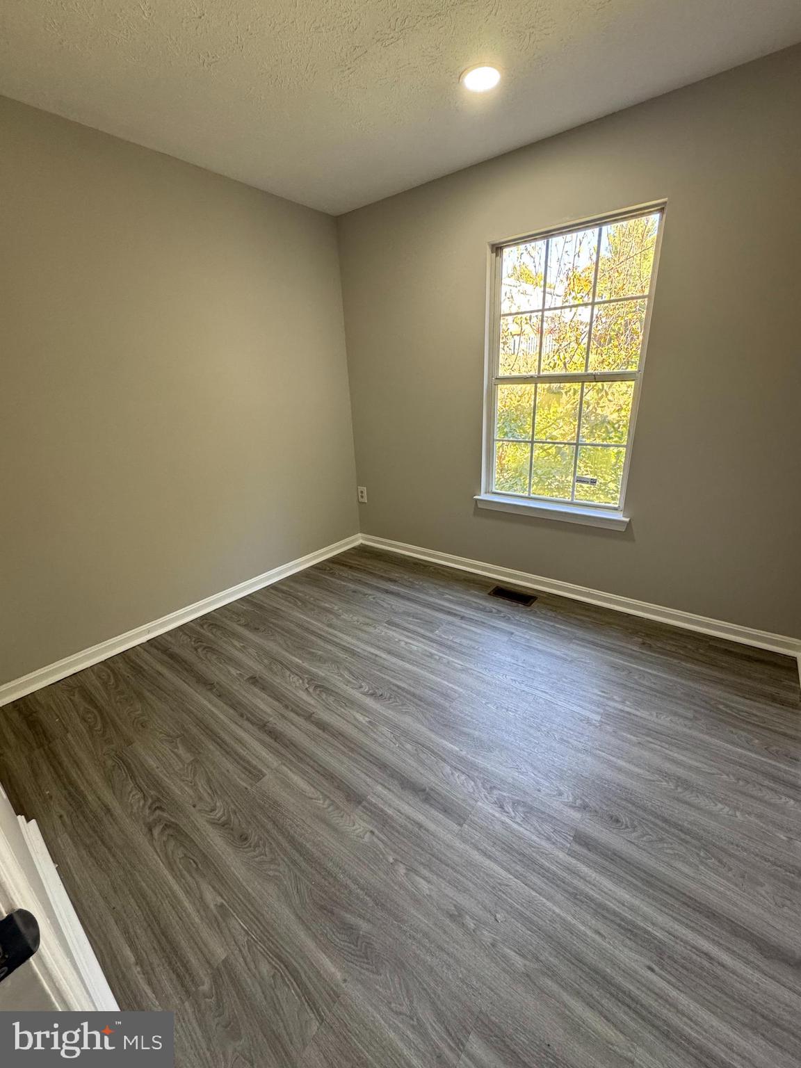 4132 SILVER PARK TERRACE