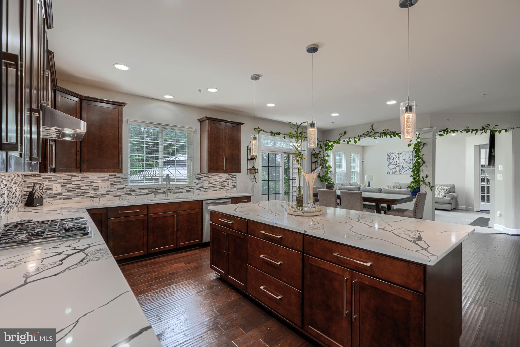 5108 KENNINGTON COURT