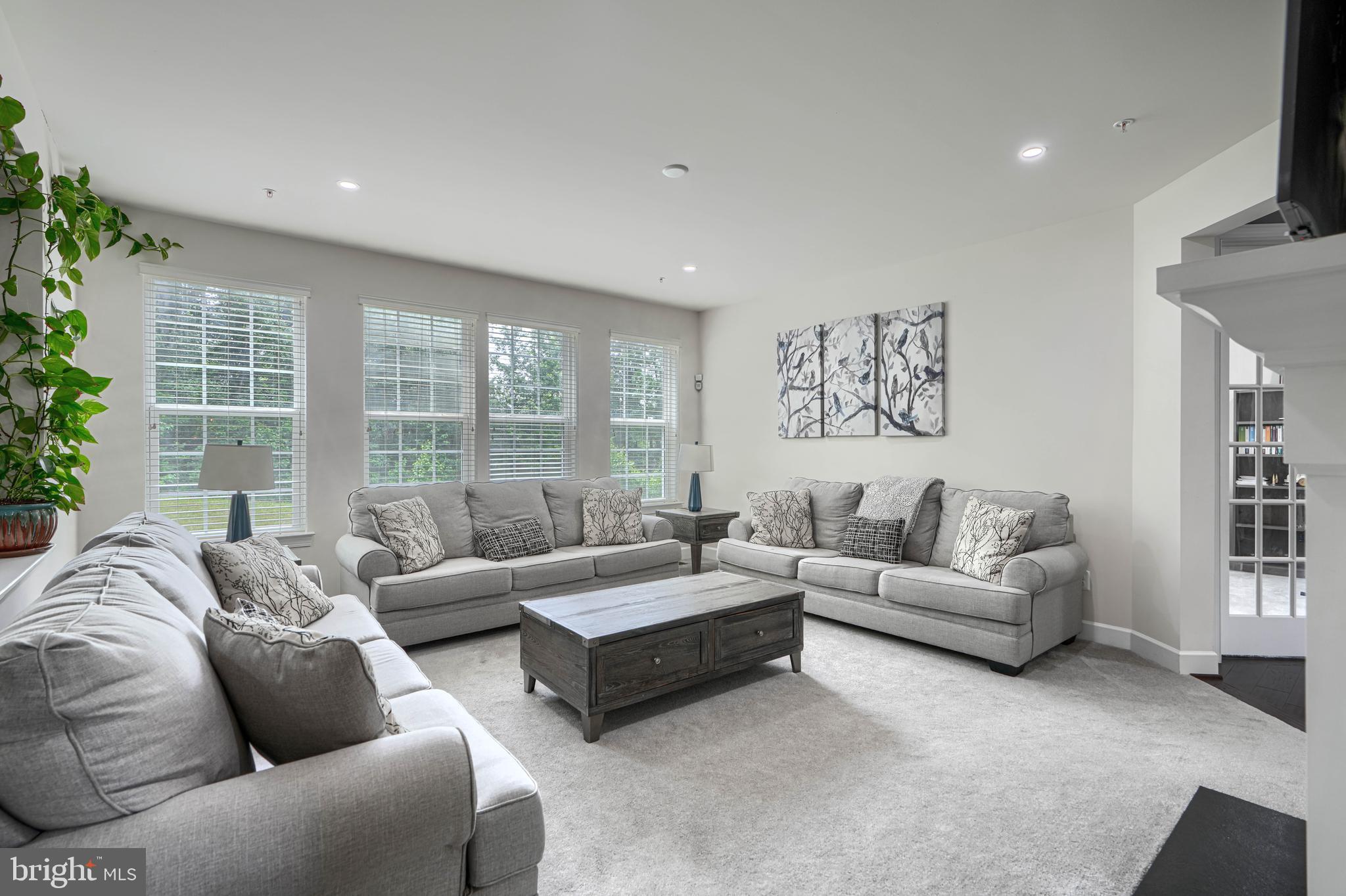 5108 KENNINGTON COURT