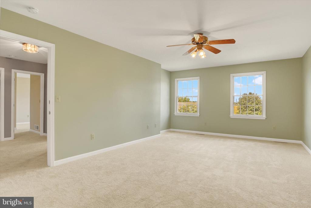 2251 Canterbury Dr