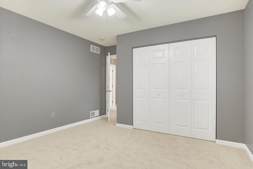 2251 Canterbury Dr