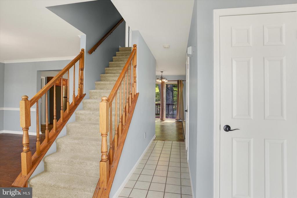 2251 Canterbury Dr