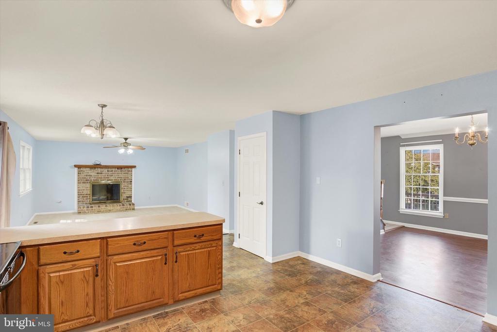 2251 Canterbury Dr
