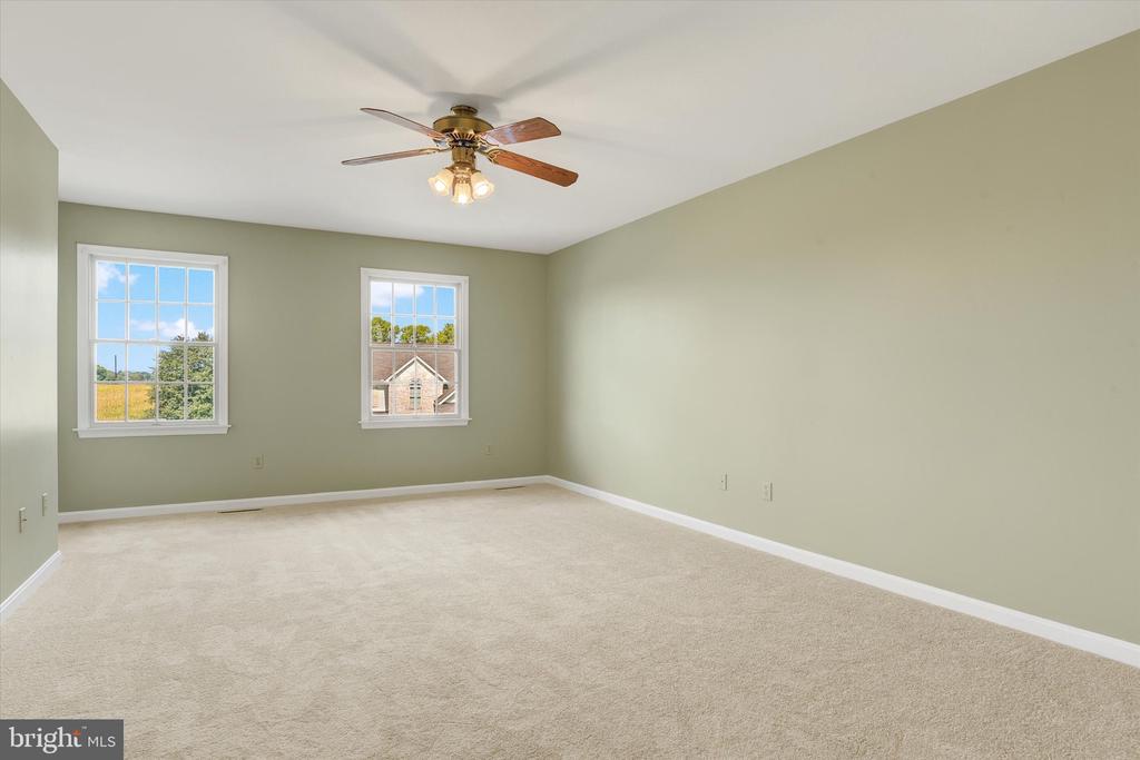 2251 Canterbury Dr