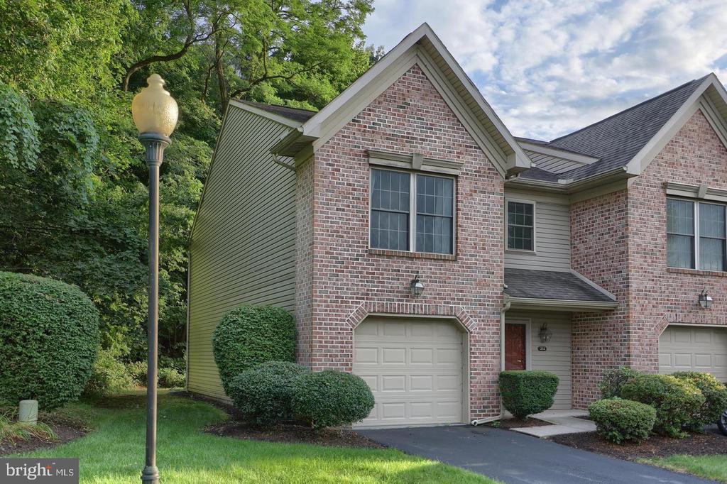 252 STONEHEDGE LN
