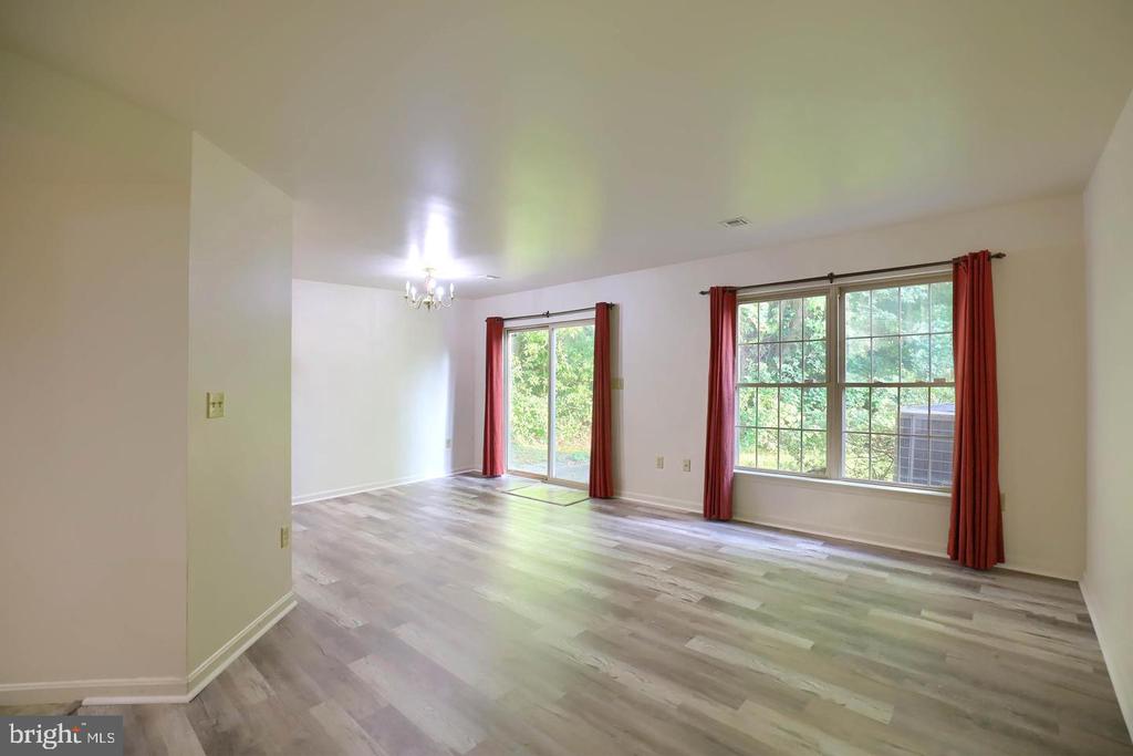 252 STONEHEDGE LN