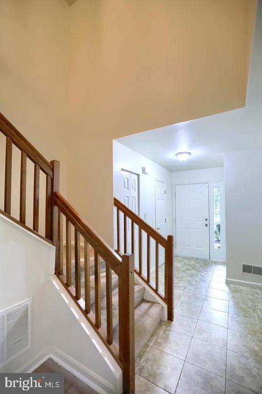 252 STONEHEDGE LN
