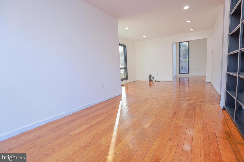 22 Hellam Dr