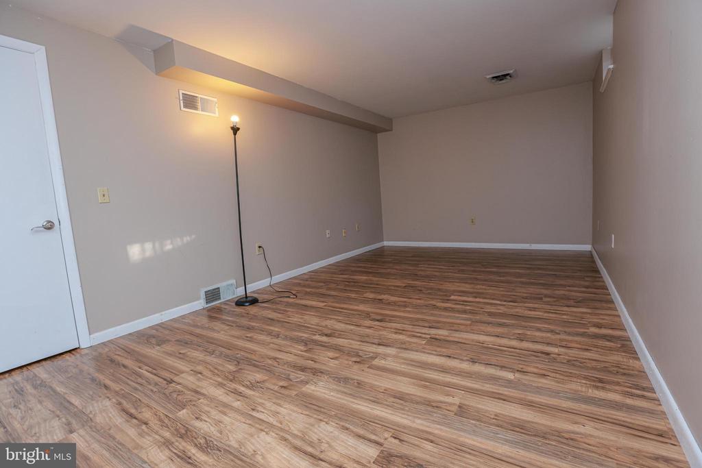 22 Hellam Dr