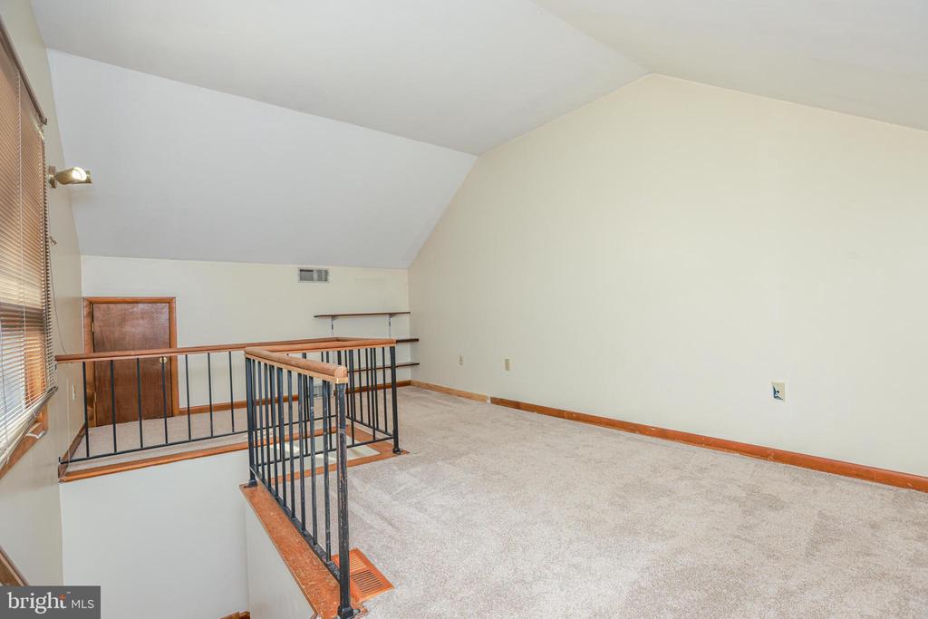 22 Hellam Dr