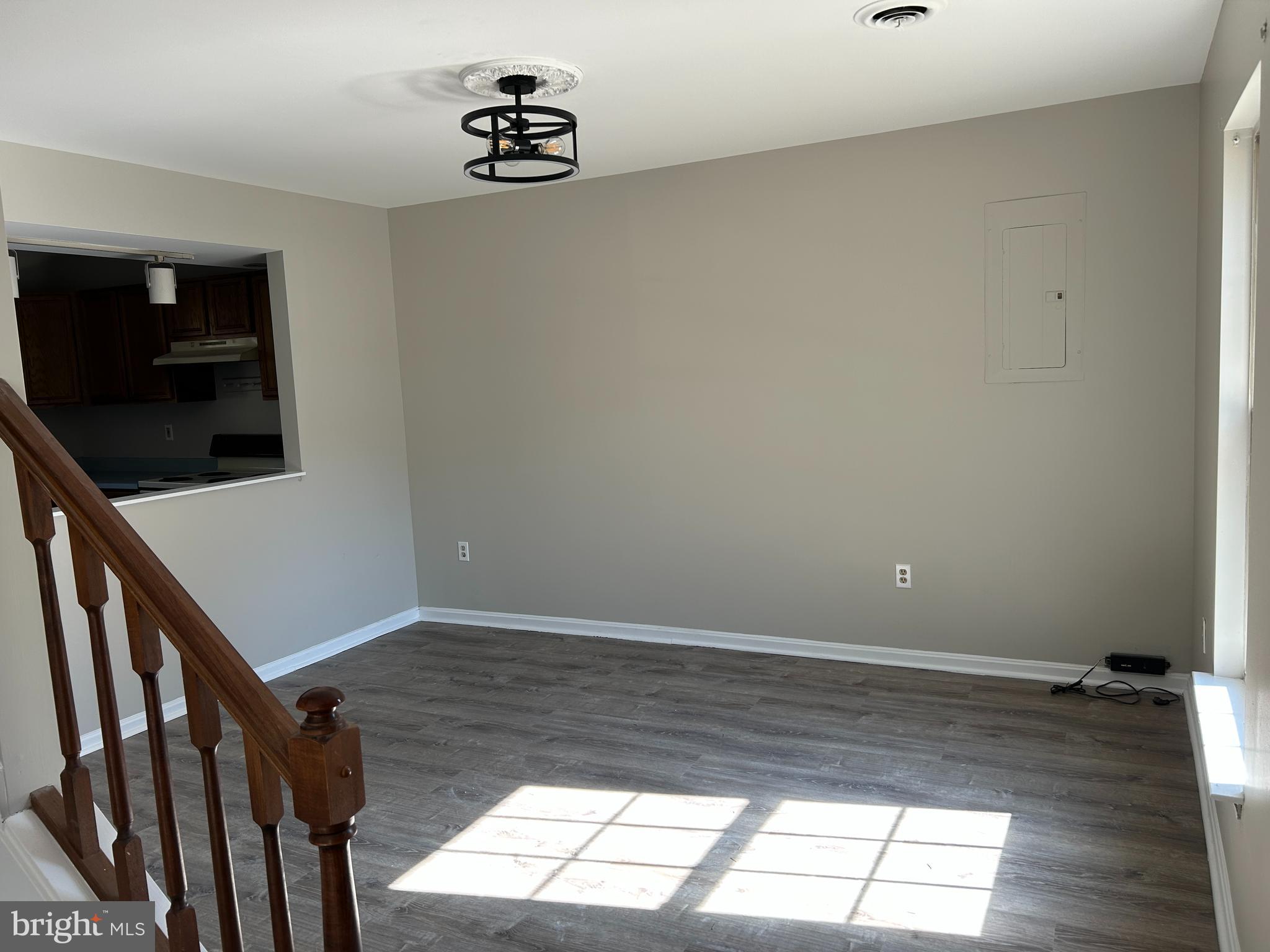 1231 TIMBER VIEW DRIVE