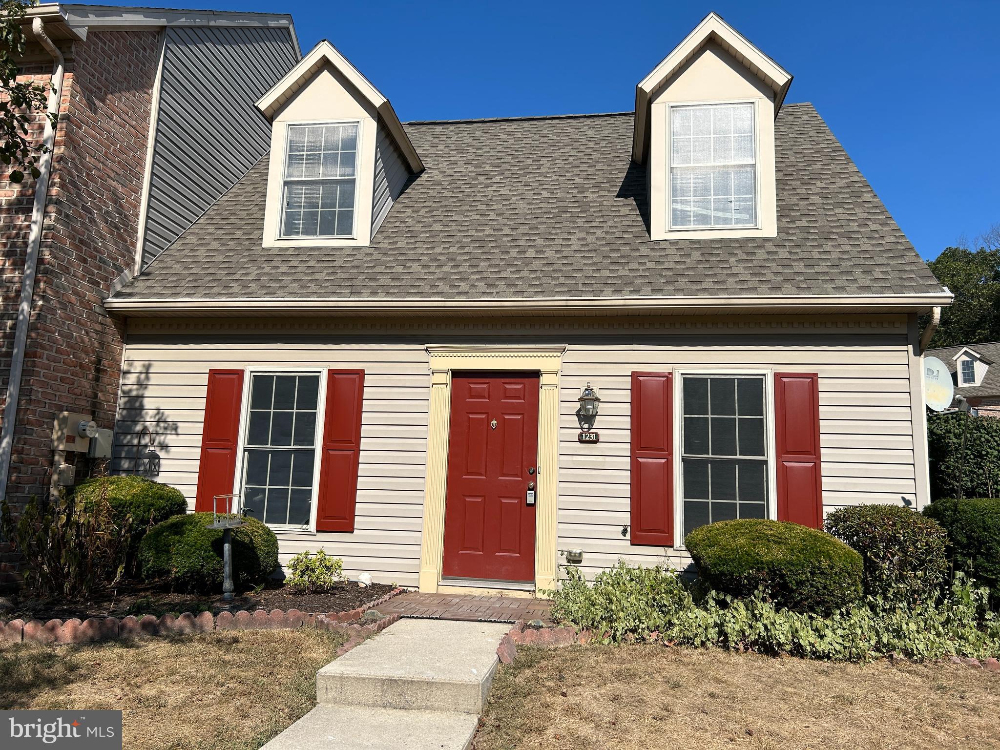 1231 TIMBER VIEW DRIVE