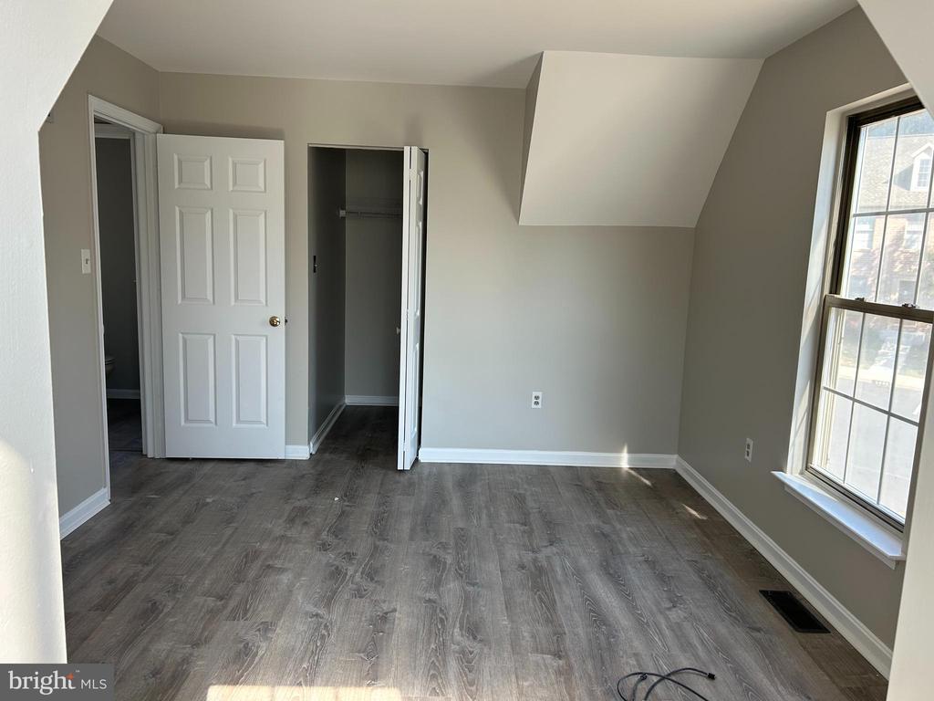 1231 TIMBER VIEW DRIVE