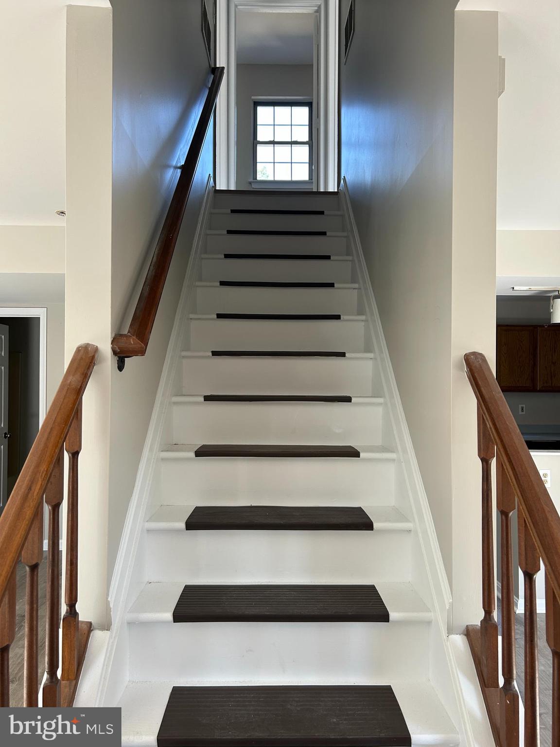 1231 TIMBER VIEW DRIVE