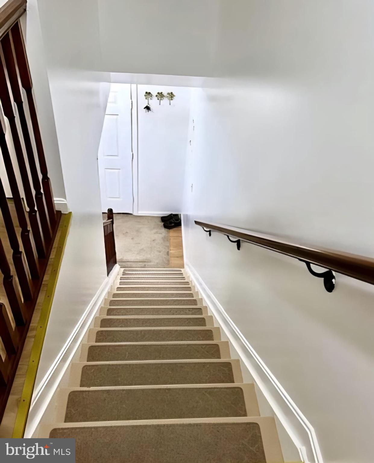 358 STONEHEDGE LANE