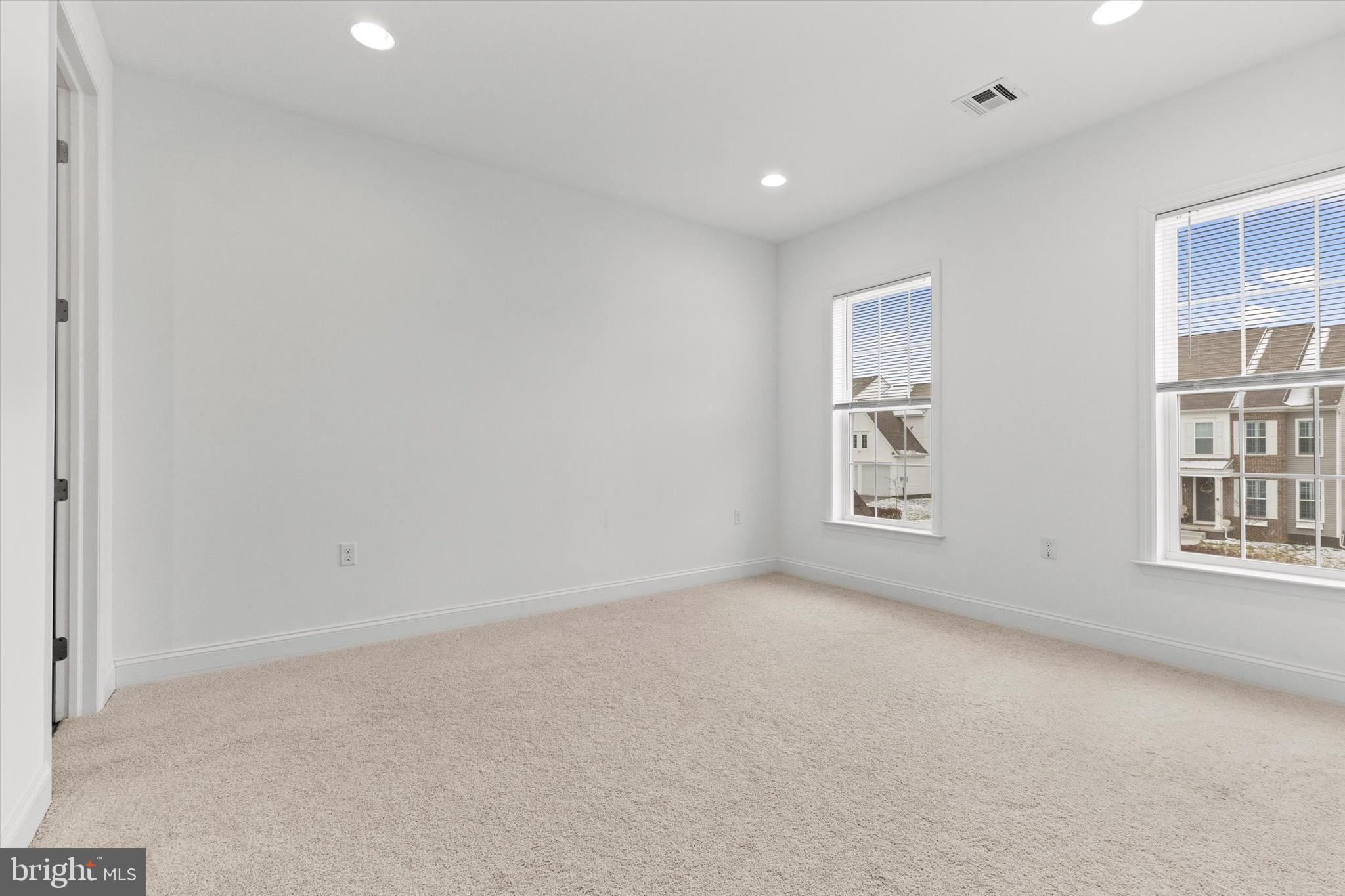 1304 INNOX RD