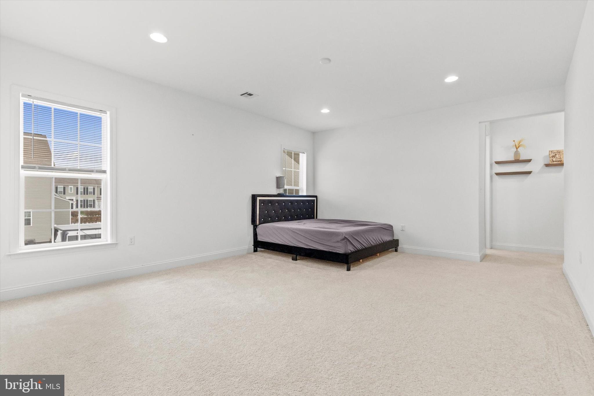 1304 INNOX RD