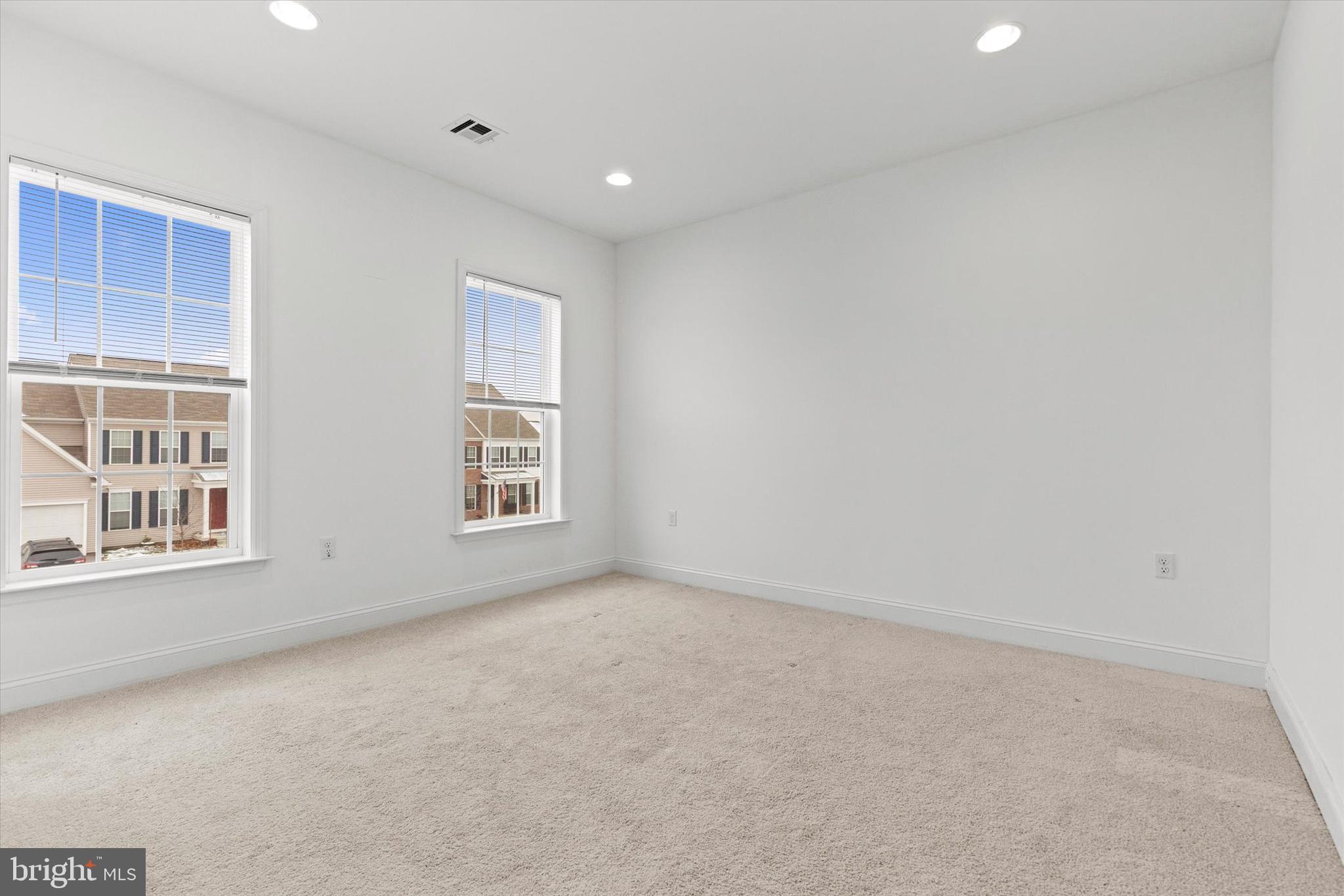 1304 INNOX RD