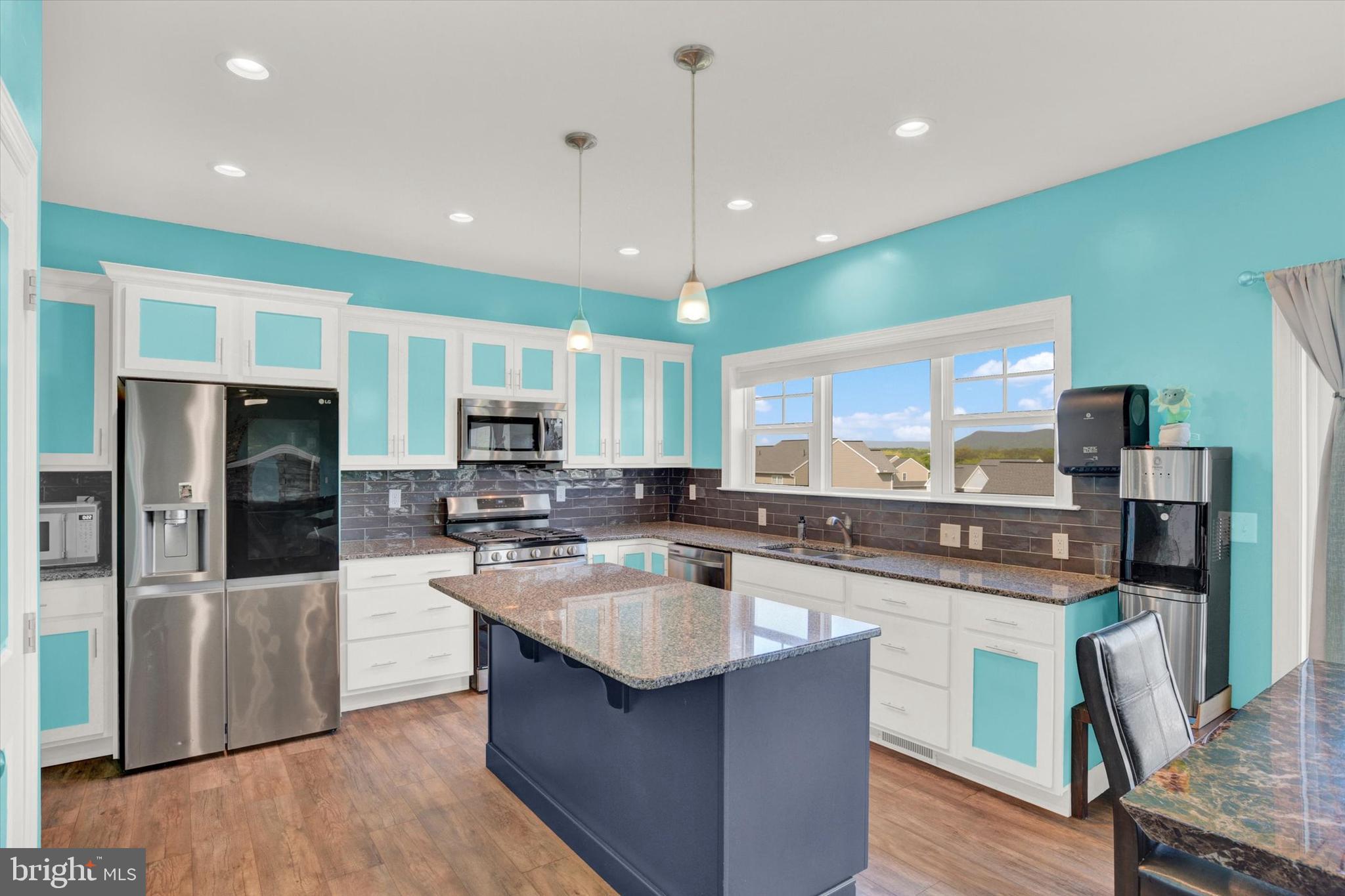 105 S SOUTH MOUNTAIN DRIVE